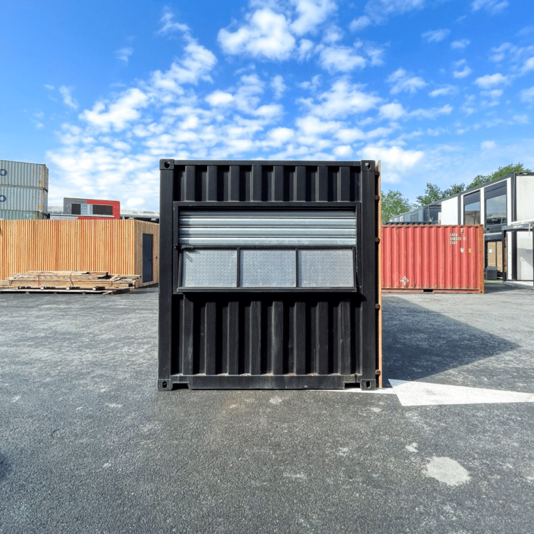 Rideaux métalliques - Container Comptoir d’Accueil Événementiel