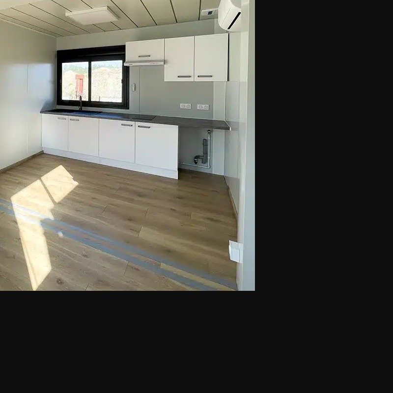 Aménagement intérieur d’un bâtiment préfabriqué professionnel DCAM MODULAR