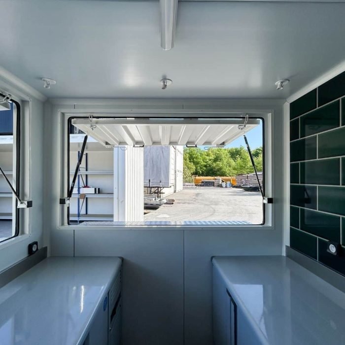 Intérieur cuisine - Container Snack & Vente à Emporter